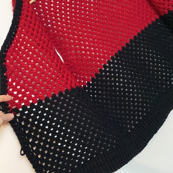 Handmade Crochet Vest Women M/L Red Black Granny Cottagecore Colour-Block Cozy - Picture 11 of 12